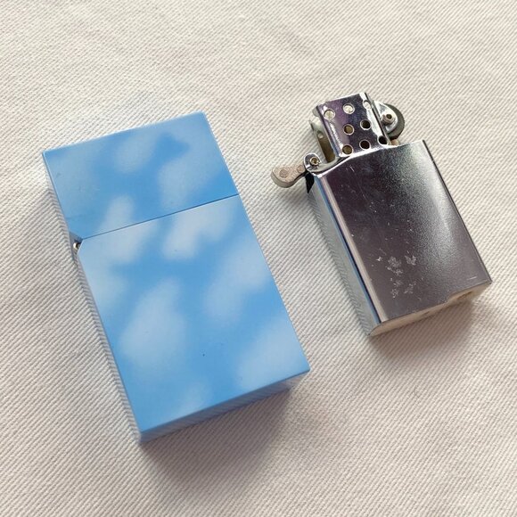 Tsubota Pearl Hard Edge Lighter in Cloud - Picture 10 of 13